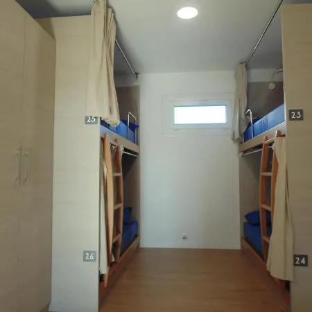 Albergue O Mesón *