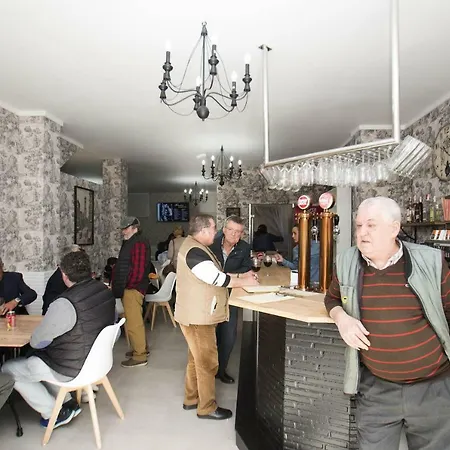O Meson Hostel Santa María